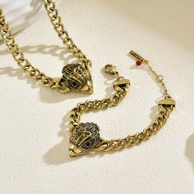 Women Vintage European‑America - Women'S Eagles Accessories ulasan dan harga
